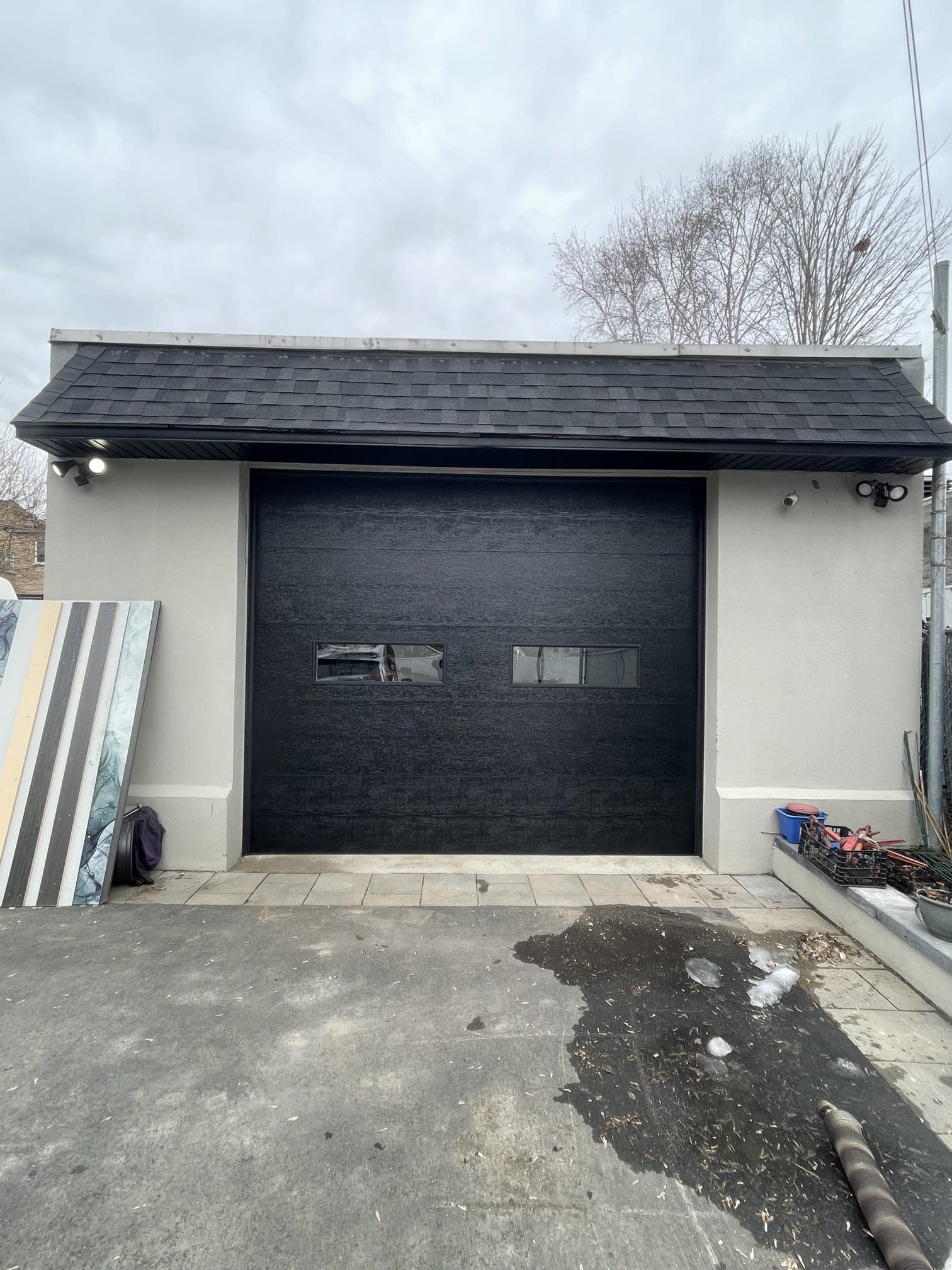 Installation de porte de garage à Montréal